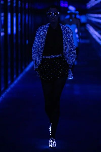 Look 72
